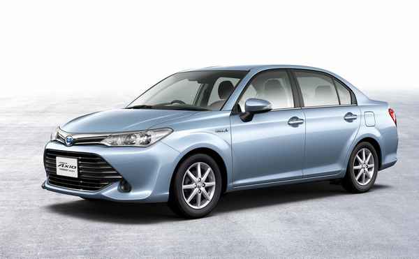 Toyota представила «рестайлинговую Короллу»