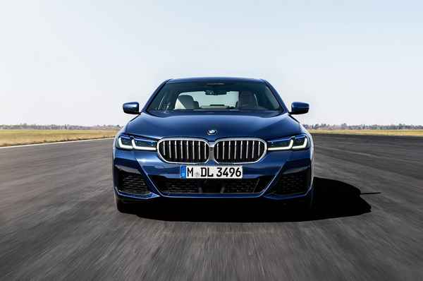 Новинка от BMW 5 Серии может не только быстро ездить?