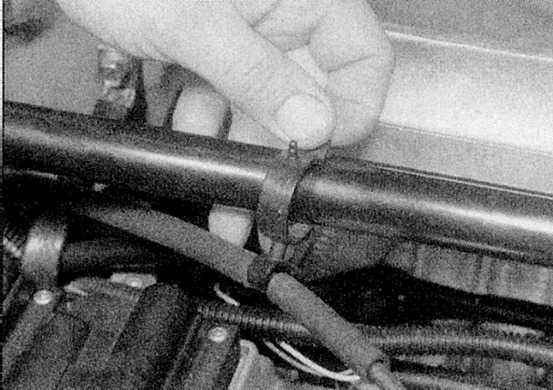 Устройство, обслуживание, ремонт Renault Megane, Scenic c 1996 г. -Ремонт бензиновых двигателей 1.4 л и 1.6 л в двигательном отсеке