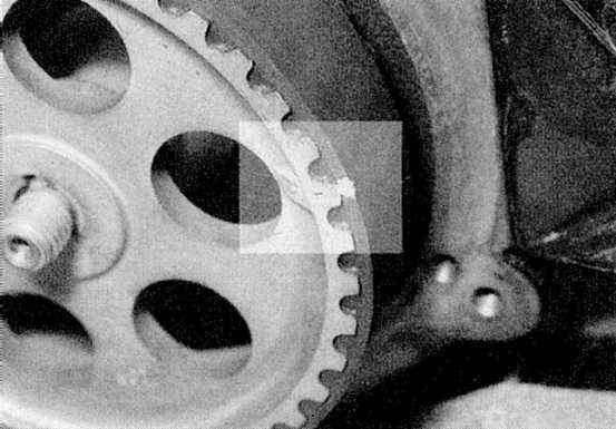 Устройство, обслуживание, ремонт Renault Megane, Scenic c 1996 г. -Снятие у установка зубчатых колес приводного ремня и механизма натяжения