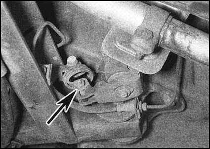Ремонт и эксплуатация автомобиля Skoda Felicia с 1994 г. -Проверка исправности функционирования, снятие и установка клапана-регулятора давления в гидравлических контурах тормозных механизмов задних колес