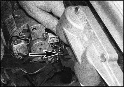 Ремонт и эксплуатация автомобиля Skoda Felicia с 1994 г. -Снятие и установка генератора
