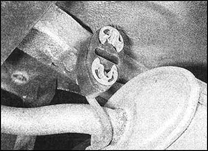 Ремонт и эксплуатация автомобиля Skoda Felicia с 1994 г. -Проверка состояния компонентов системы выпуска отработавших газов