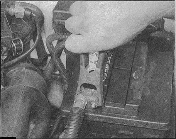 Устройство, обслуживание, ремонт Citroen Xantia (с 1993 г.) -Запуск двигателя от вспомогательного источника