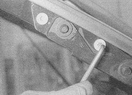 Устройство, обслуживание, ремонт Citroen Xantia (с 1993 г.) -Снятие, установка и регулировка двери задка и ее телескопических упоров