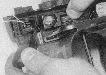 Устройство, обслуживание, ремонт Citroen Xantia (с 1993 г.) -Снятие и установка антенны радиоприемника