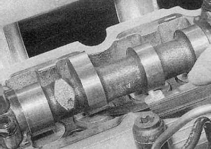 Устройство, обслуживание, ремонт Citroen Xantia (с 1993 г.) -Проверка и регулировка клапанных зазоров