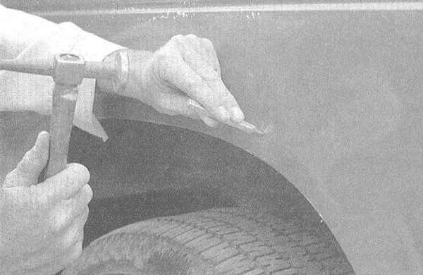 Устройство, обслуживание и ремонт Honda Accord -Уход за обивкой и ковровыми покрытиями салона