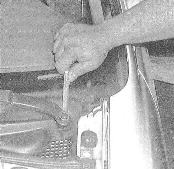 Устройство, обслуживание и ремонт Honda Accord -Проверка исправности функционирования и замена электромотора привода стеклоочистителей