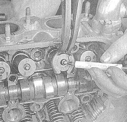 Устройство, обслуживание и ремонт Honda Accord -Порядок разборки двигателя при подготовке его к капитальному ремонту